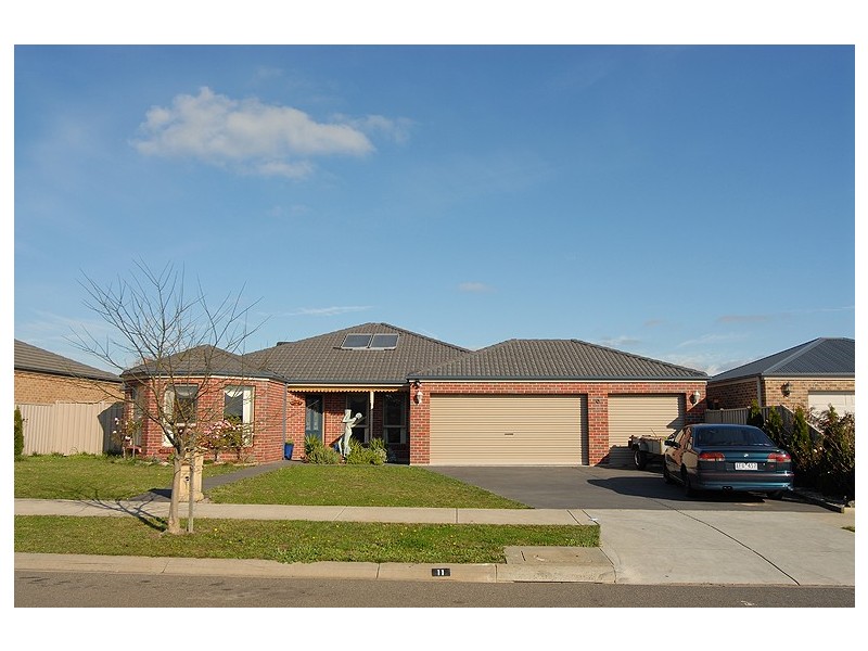 11 Boulevard Drive, Alfredton VIC 3350