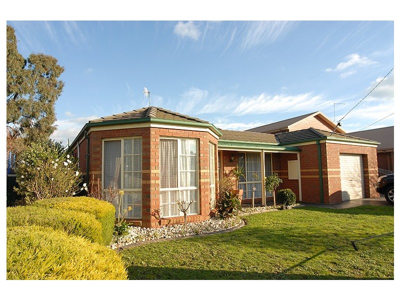 17 Jasmine Drive, Delacombe VIC 3356