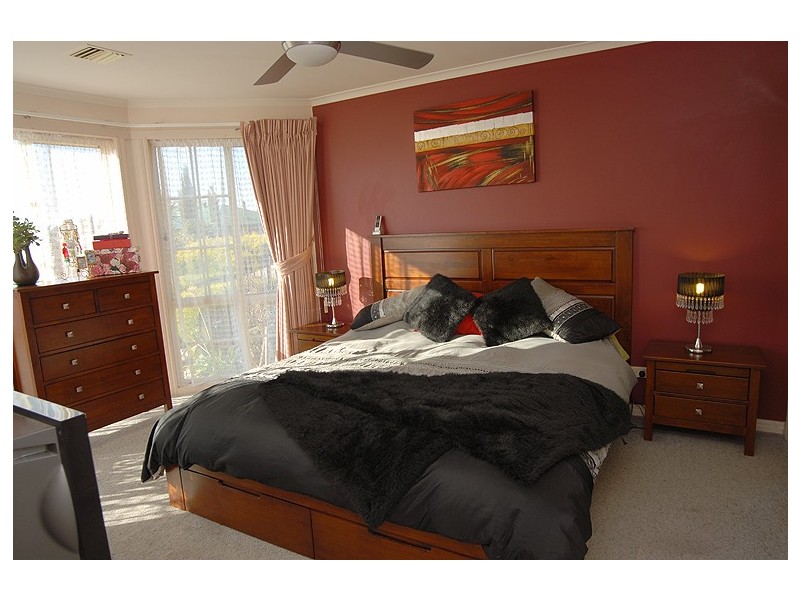 17 Jasmine Drive, Delacombe VIC 3356