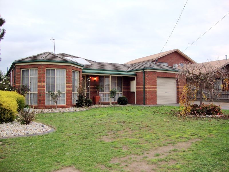 17 Jasmine Drive, Delacombe VIC 3356