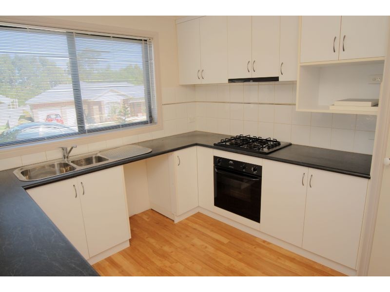 1 Bellbird Court, Mount Helen VIC 3350