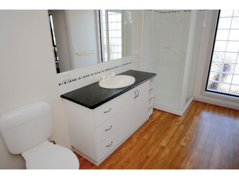 1 Bellbird Court, Mount Helen VIC 3350