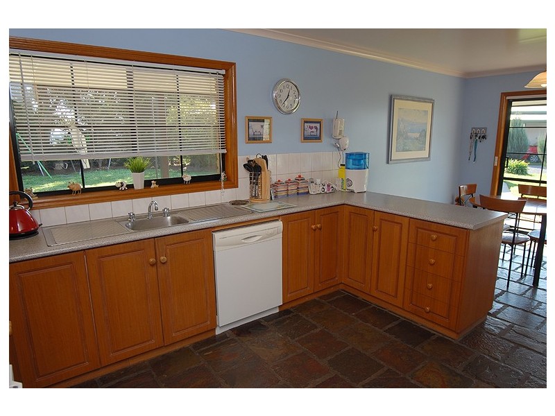 920 Smythesdale Road, Snake Valley VIC 3351