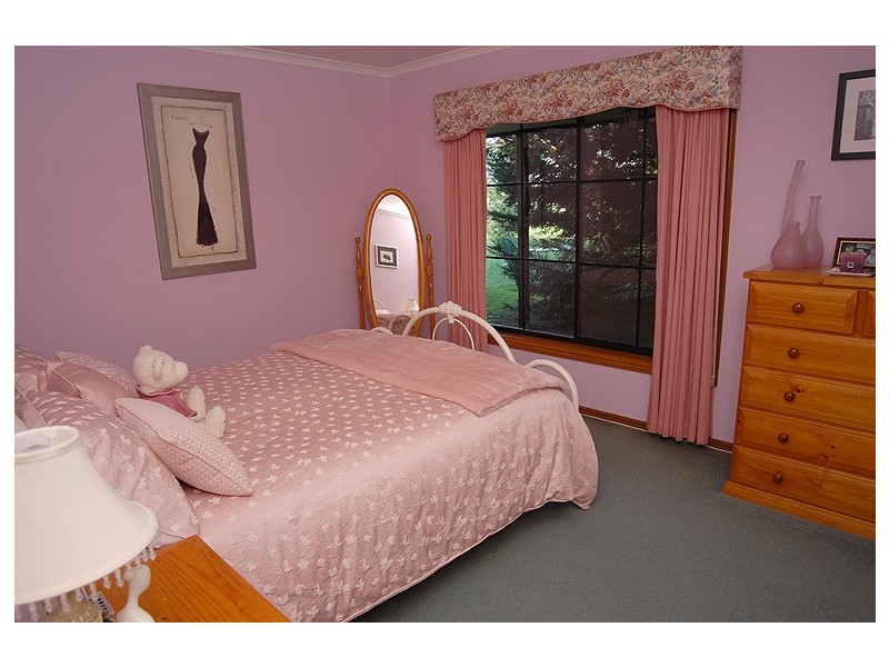 920 Smythesdale Road, Snake Valley VIC 3351