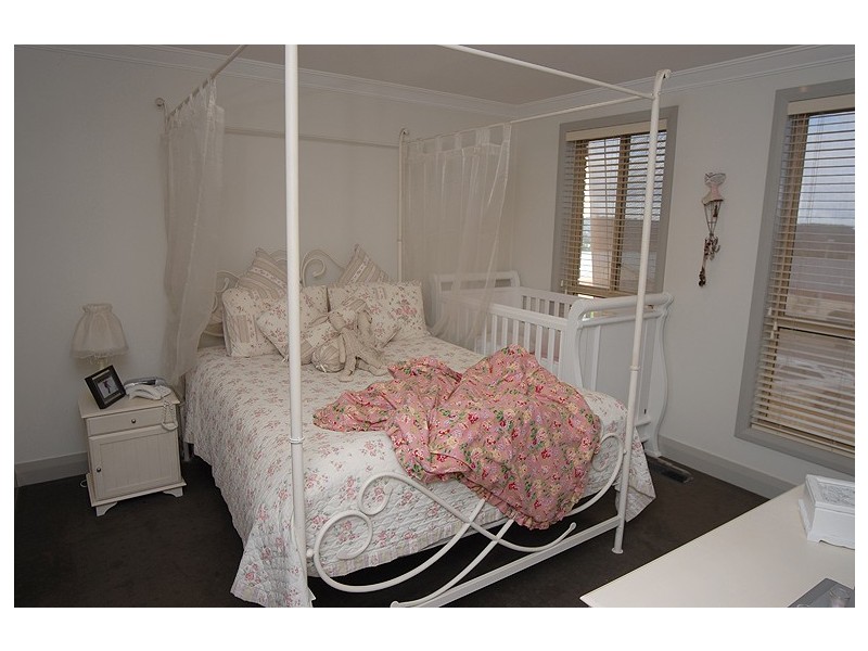 5 Mayfair Court, Mount Helen VIC 3350