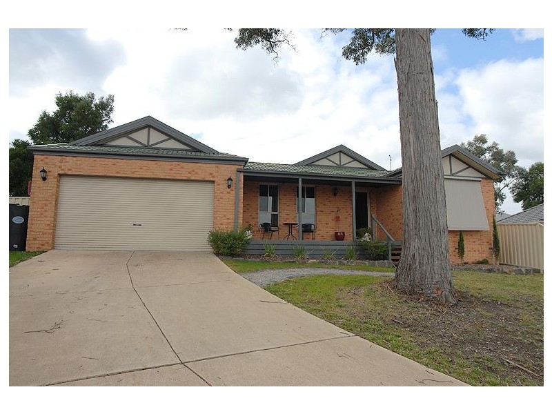 5 Mayfair Court, Mount Helen VIC 3350