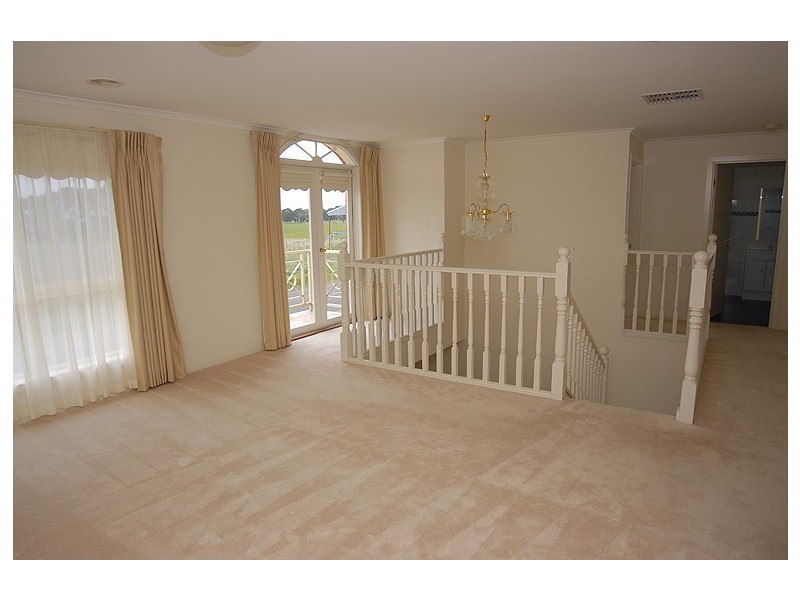 35 Dyson Drive, Alfredton VIC 3350