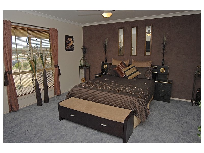 28 Livingstone Street, Beaufort VIC 3373