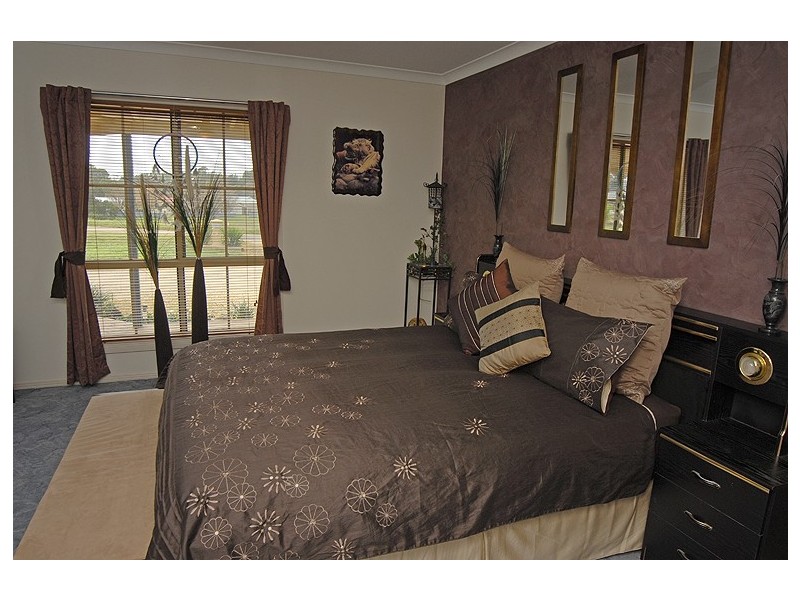 28 Livingstone Street, Beaufort VIC 3373