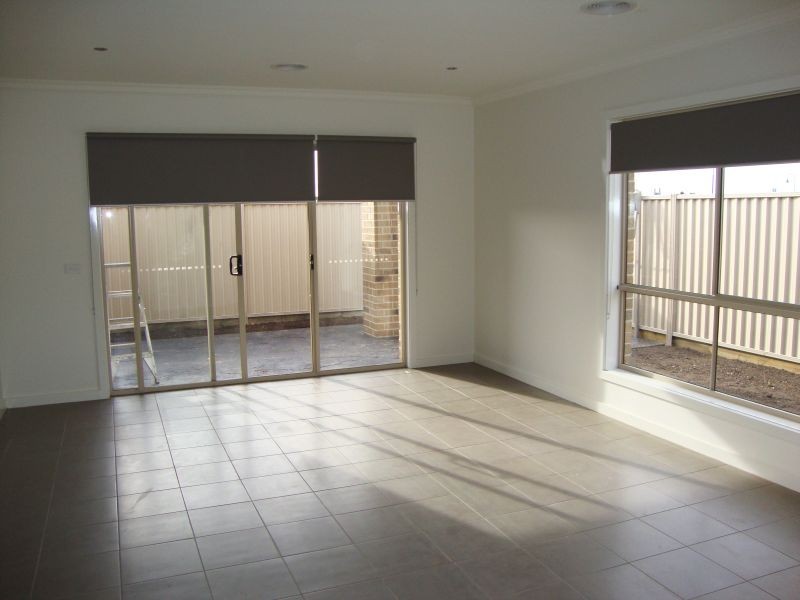 1/1 Grand Junction Road, Miners Rest VIC 3352