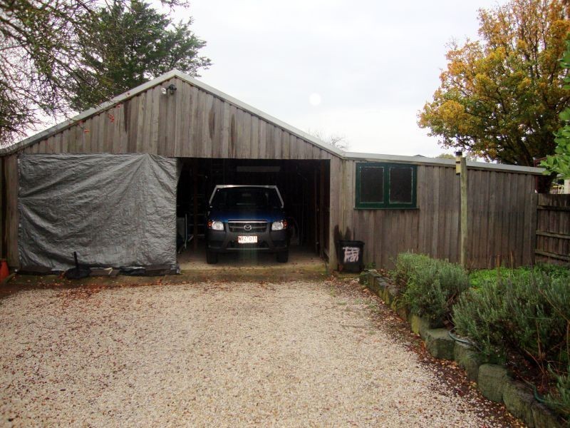 6 Johnson Street, Skipton VIC 3361