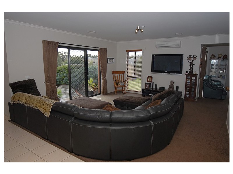 22 Pinewood Drive, Ballarat North VIC 3350