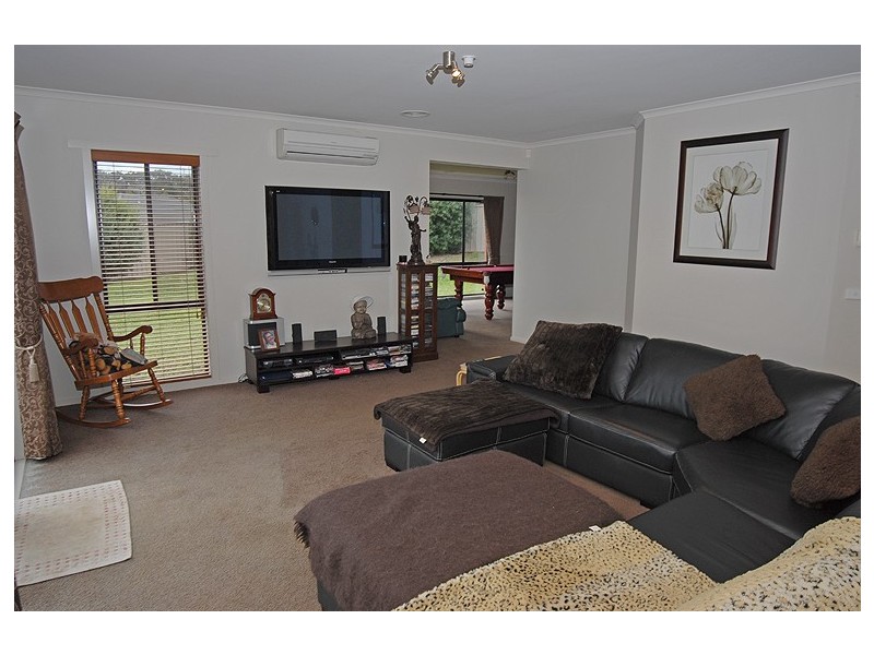 22 Pinewood Drive, Ballarat North VIC 3350