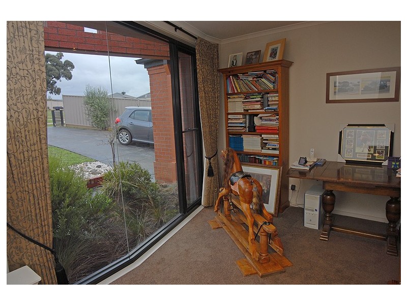 22 Pinewood Drive, Ballarat North VIC 3350