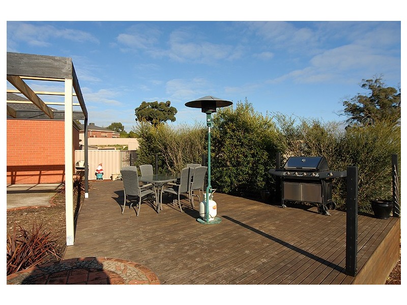 22 Pinewood Drive, Ballarat North VIC 3350