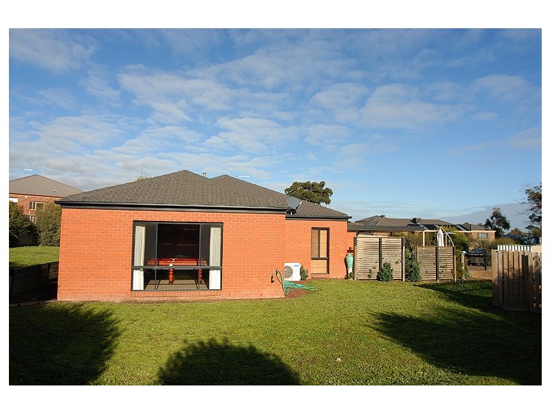 22 Pinewood Drive, Ballarat North VIC 3350