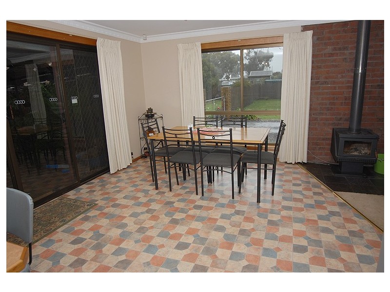 5 Burr Street, Miners Rest VIC 3352