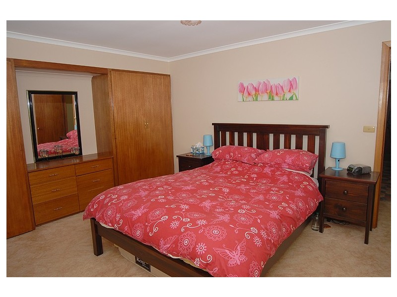 5 Burr Street, Miners Rest VIC 3352