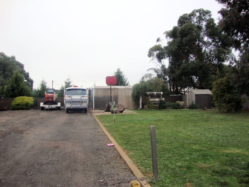 5 Burr Street, Miners Rest VIC 3352