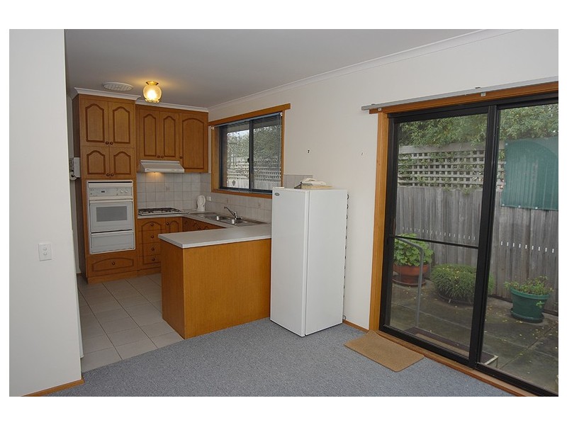 2/9 Horsham Crescent, Alfredton VIC 3350