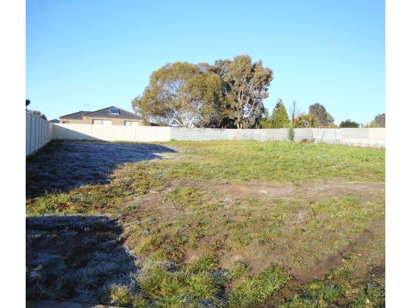 5 Eastview Court, Sebastopol VIC 3356