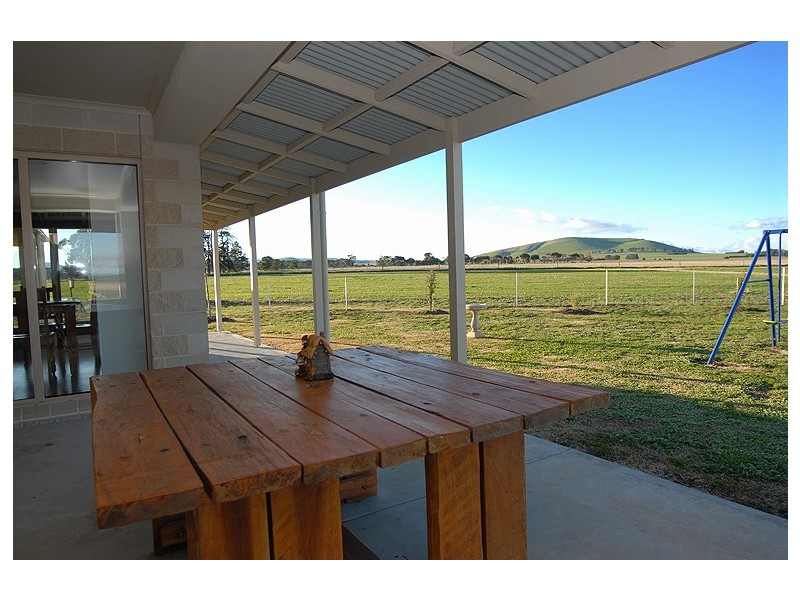 84 Burrumbeet Road, Burrumbeet VIC 3352