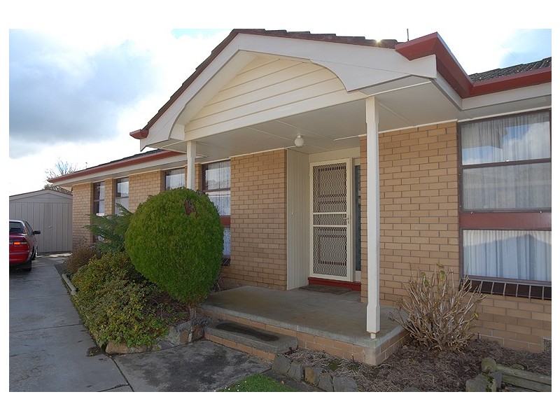 19 Molbray Street, Wendouree VIC 3355