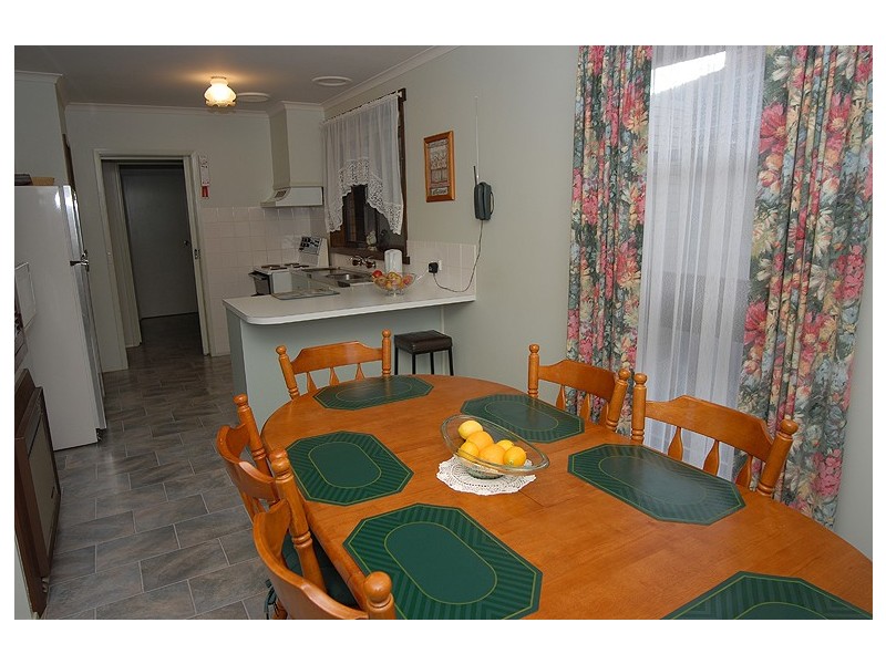 19 Molbray Street, Wendouree VIC 3355