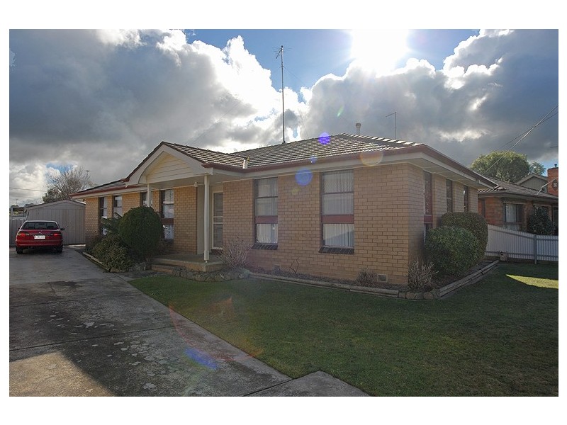 19 Molbray Street, Wendouree VIC 3355