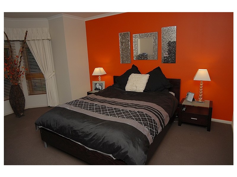 33 Nevett Crescent, Mount Helen VIC 3350