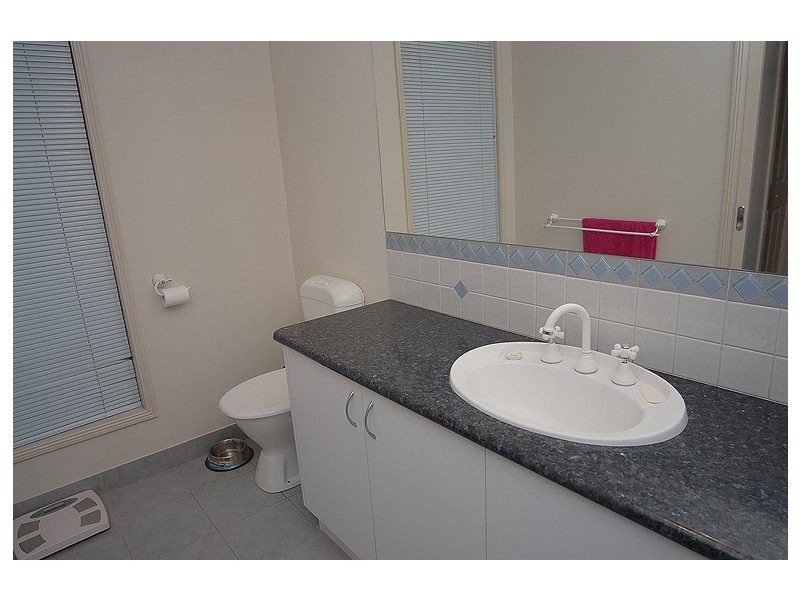 33 Nevett Crescent, Mount Helen VIC 3350