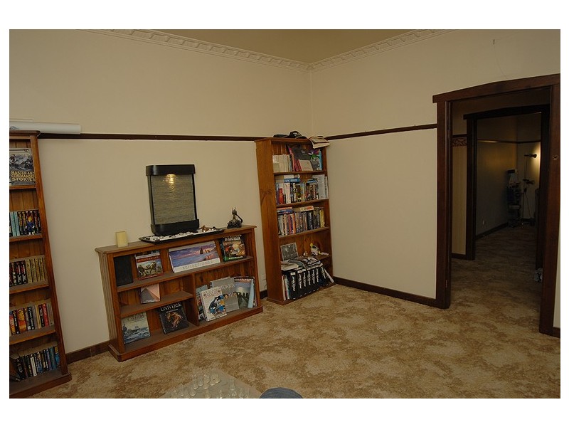 9 York Street, Linton VIC 3360