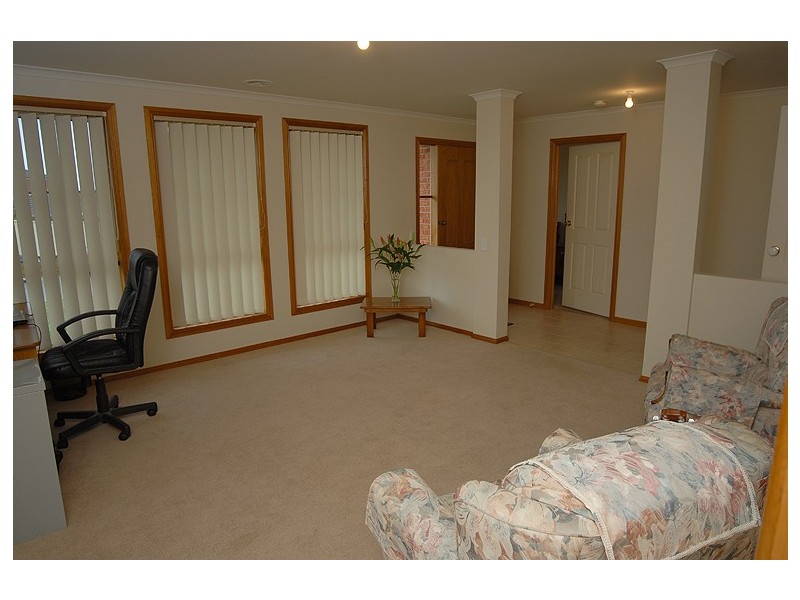 2 Mayfair Court, Mount Helen VIC 3350