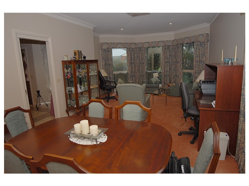 4 Bartley Avenue, Ballarat VIC 3350