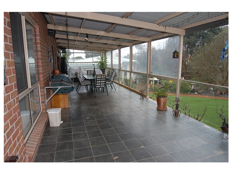 4 Bartley Avenue, Ballarat VIC 3350