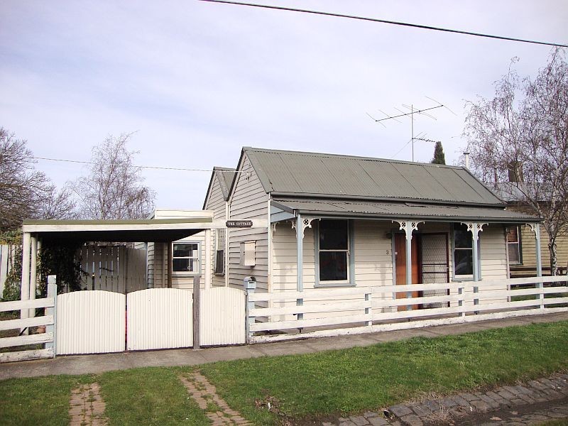 3 Latrobe Street, Redan VIC 3350