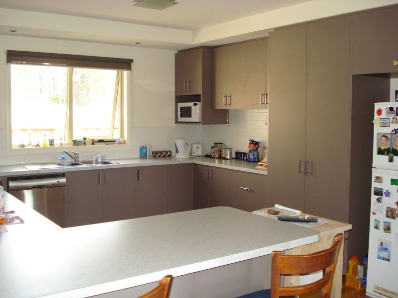 18 Yarra Gum Place, Mount Clear VIC 3350