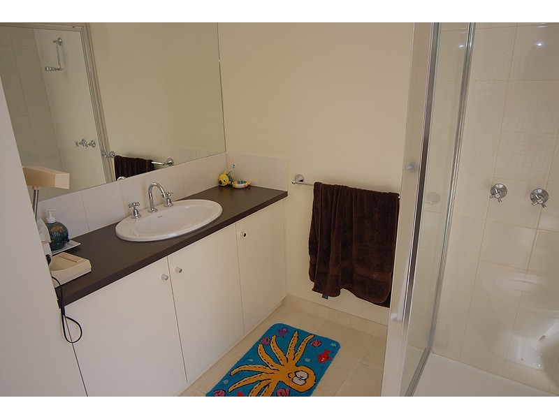 18 Yarra Gum Place, Mount Clear VIC 3350