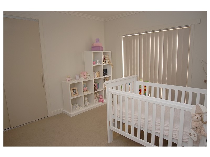 18 Howe Street, Miners Rest VIC 3352