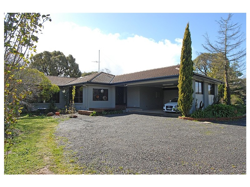 63 Pistol Club Road, Mount Rowan VIC 3352