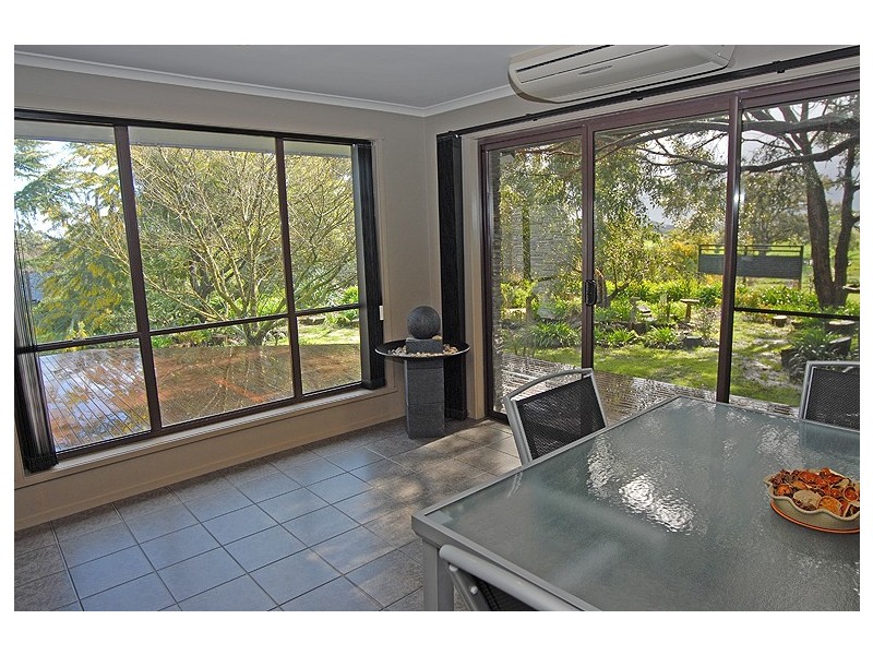 63 Pistol Club Road, Mount Rowan VIC 3352