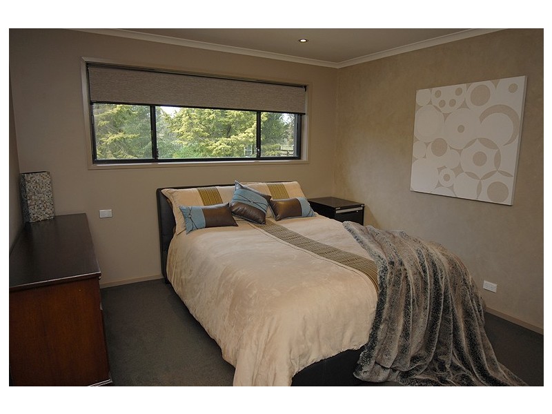 63 Pistol Club Road, Mount Rowan VIC 3352