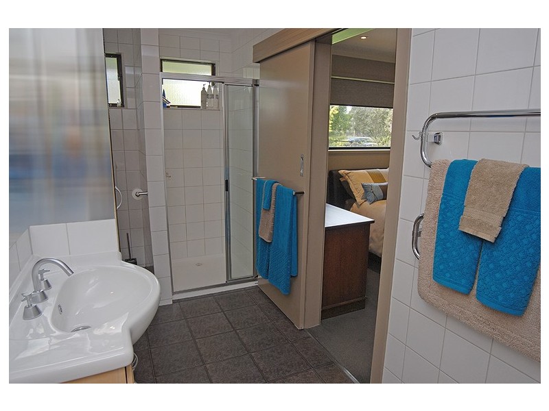 63 Pistol Club Road, Mount Rowan VIC 3352