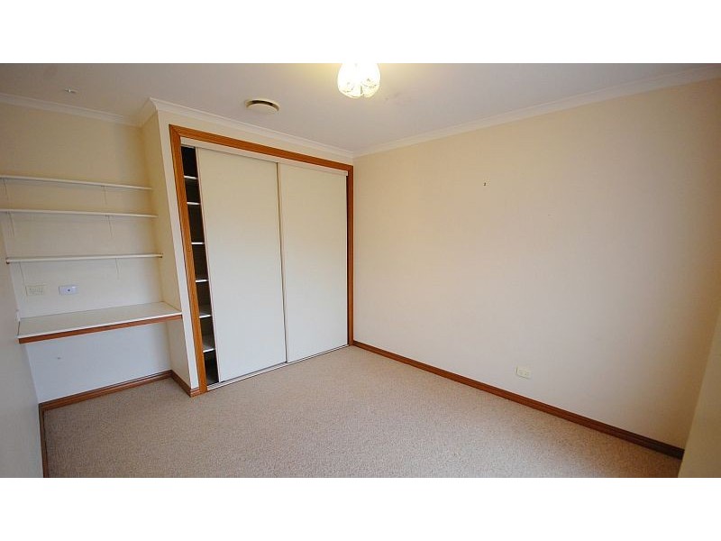 24 Rowan Parade, Wendouree VIC 3355