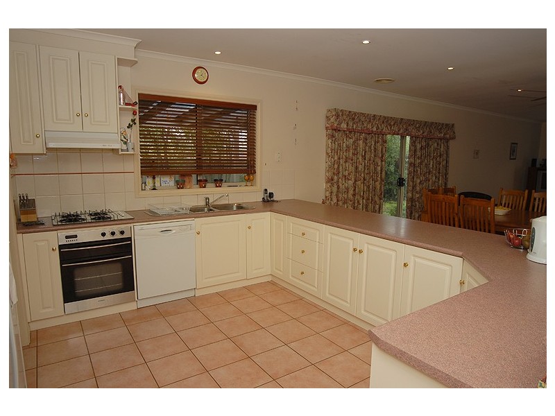 9 Milford Court, Invermay Park VIC 3350