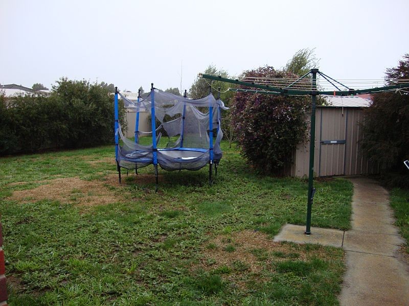 9 Milford Court, Invermay Park VIC 3350