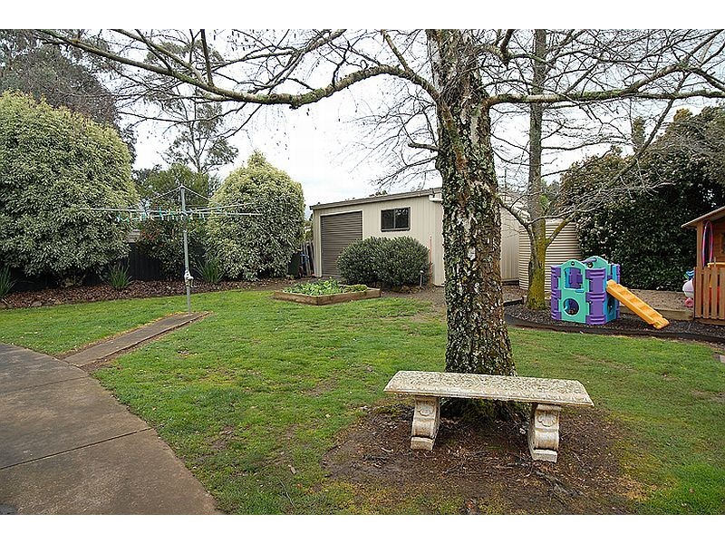 3 Banyule Drive, Delacombe VIC 3356
