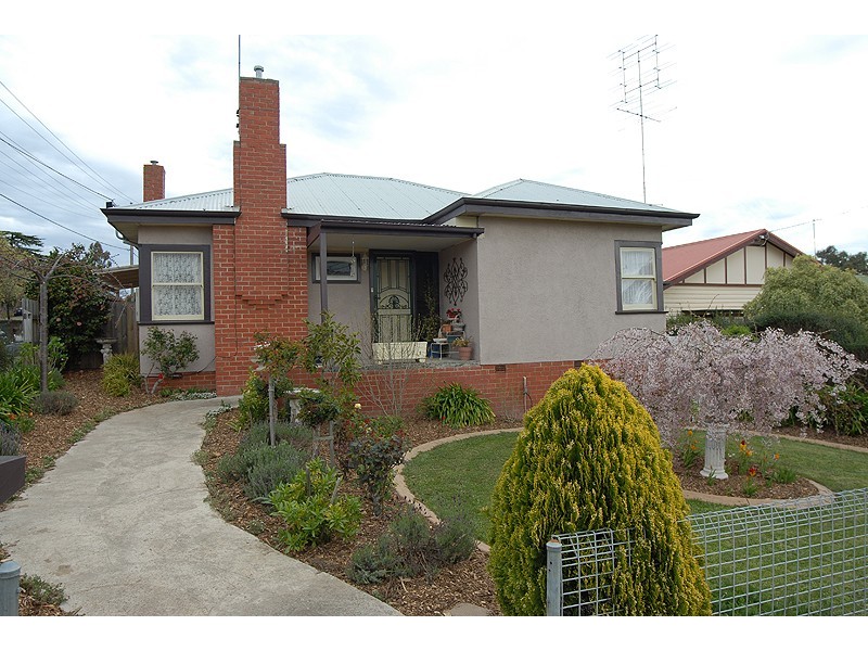 101 Howitt Street, Soldiers Hill VIC 3350