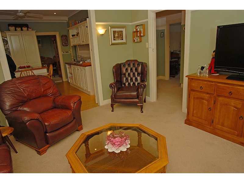 101 Howitt Street, Soldiers Hill VIC 3350