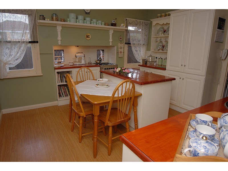 101 Howitt Street, Soldiers Hill VIC 3350